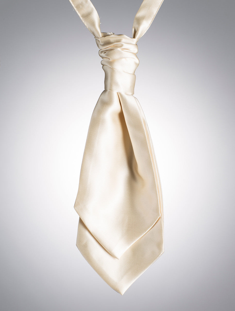 Adjustable cravat